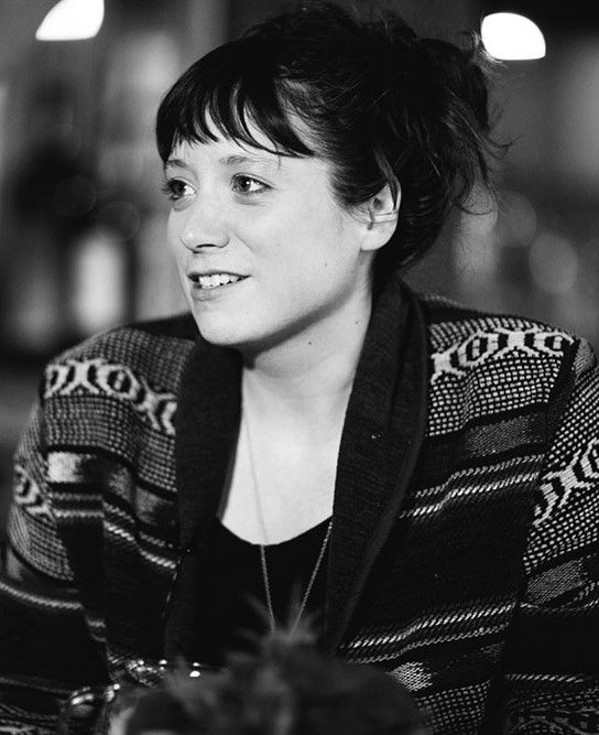 Póster Nikole Beckwith