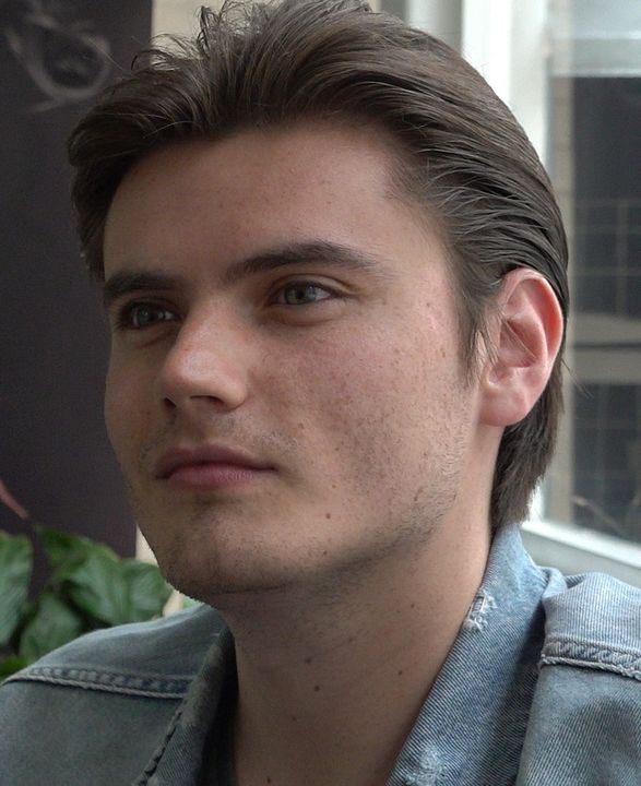 Póster Alejandro De Hoyos