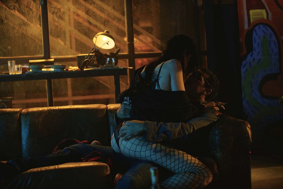 No matarás : Foto Mario Casas, Milena Smit