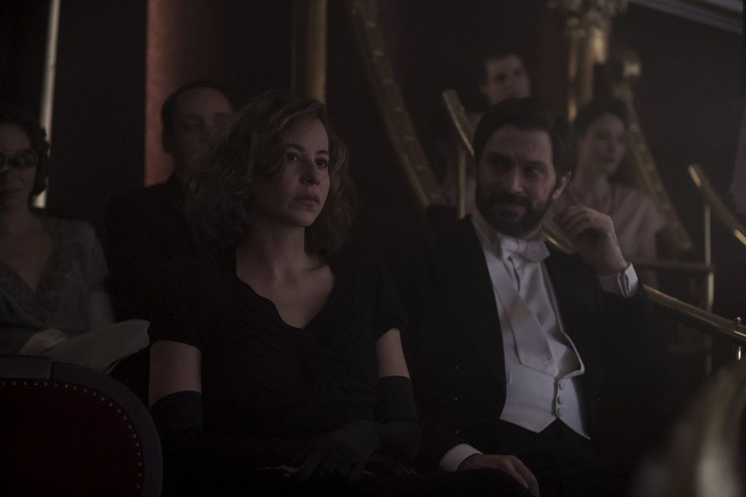 Dime quién soy : Foto Will Keen, Irene Escolar