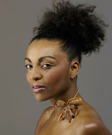 Póster Adjoa Andoh