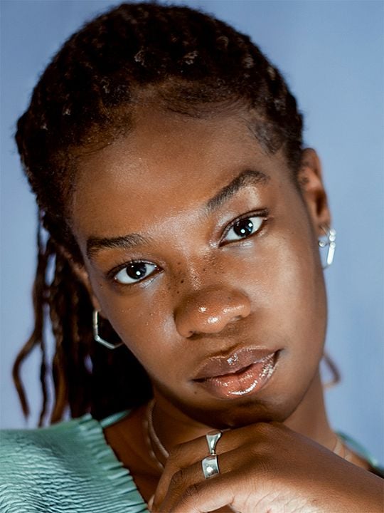 Póster Precious Mustapha