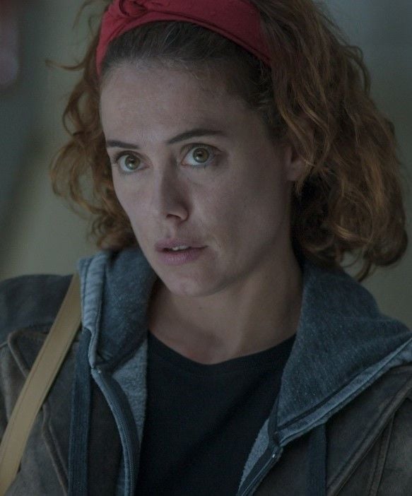 Póster Patricia López Arnaiz