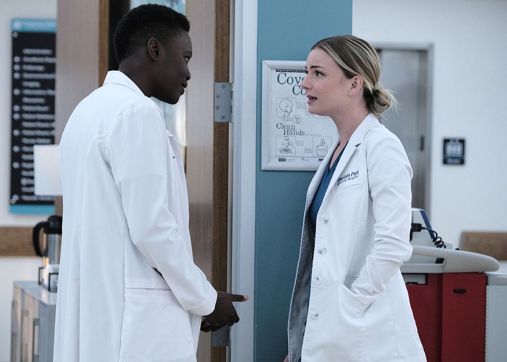 The Resident : Foto Emily VanCamp, Shaunette Renee Wilson