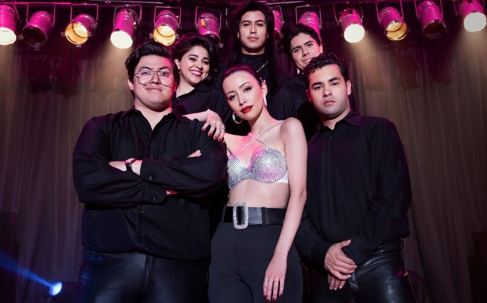 Selena: La serie : Póster