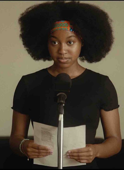 Póster Alexis Chikaeze