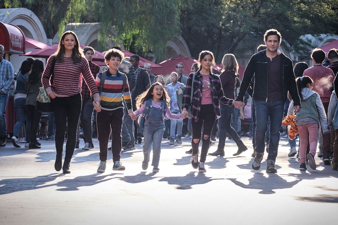 ¡Hoy sí! : Foto Édgar Ramírez, Jennifer Garner, Jenna Ortega, Julian Lerner, Everly Carganilla