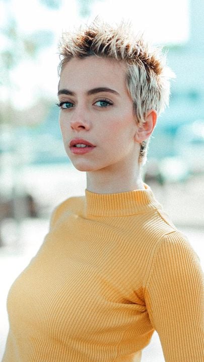 Póster Claudia Riera