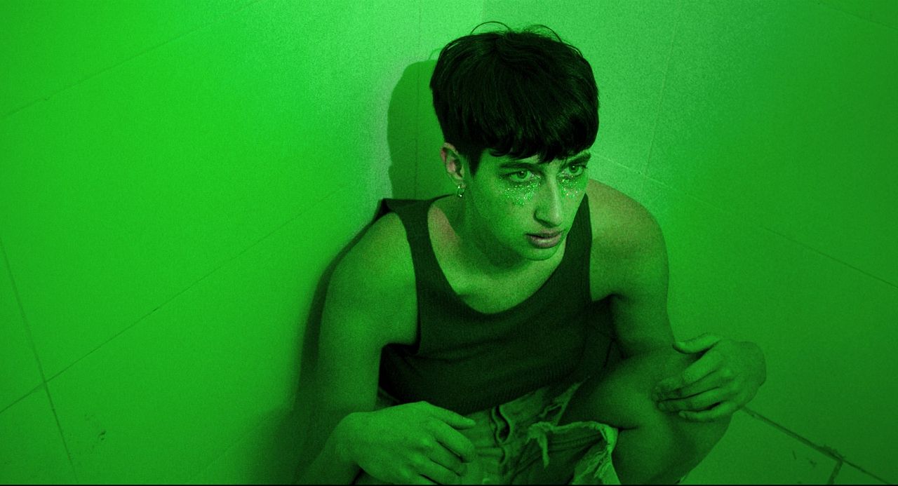 All Eyes off Me : Foto