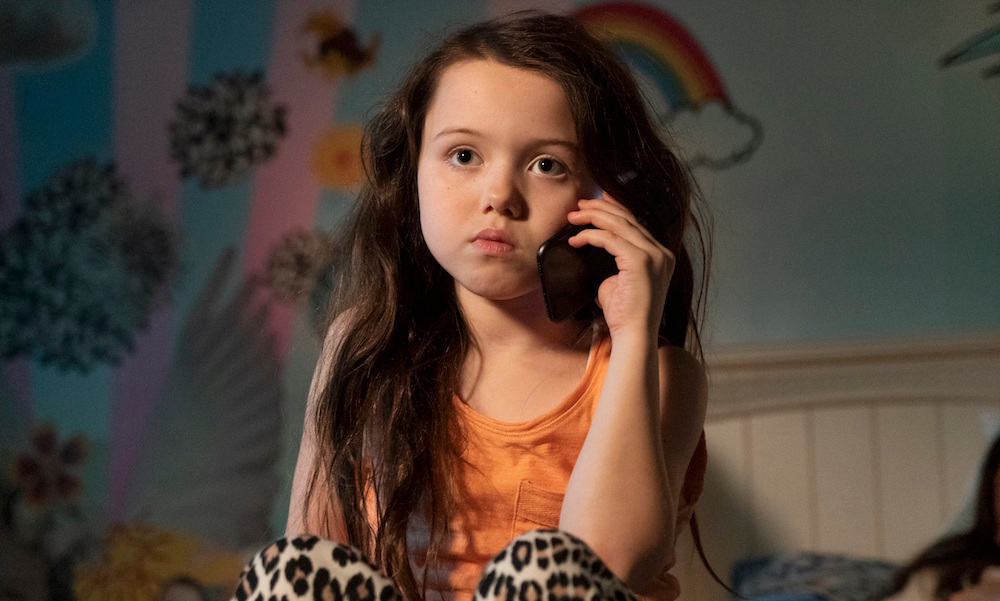 Póster Violet McGraw