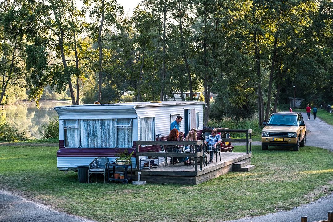 Ferry : Foto Elise Schaap, Frank Lammers
