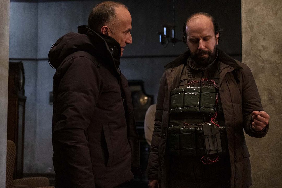 Tom Clancy: Sin remordimientos : Foto Stefano Sollima, Brett Gelman