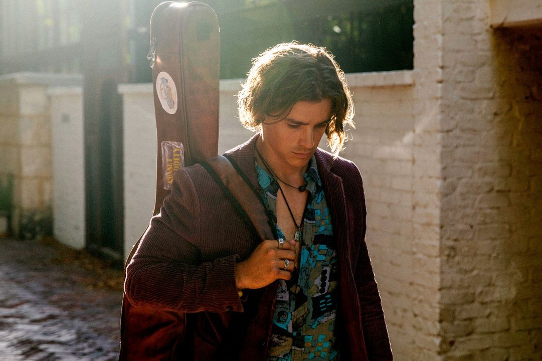 Foto Brenton Thwaites