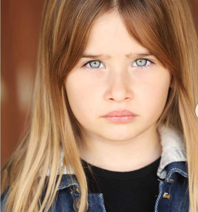 Póster Ana Sophia Heger