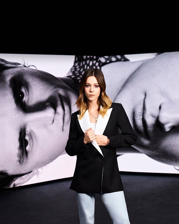 Cobertura de revista Georgina Amorós