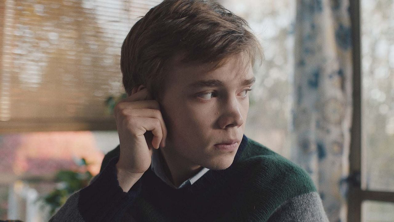 El Asesino del Nudo : Foto Charlie Plummer