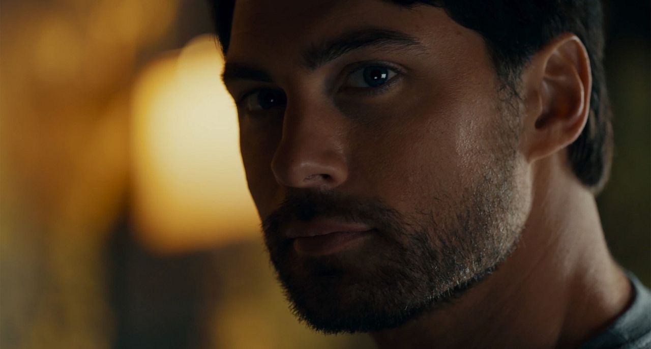 What Lies Below : Foto Trey Tucker