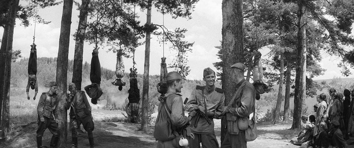 The painted bird : Foto