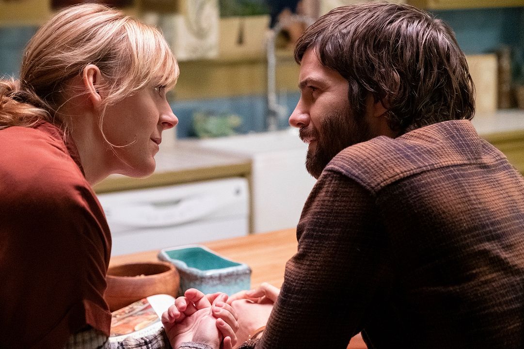 Home Before Dark : Foto