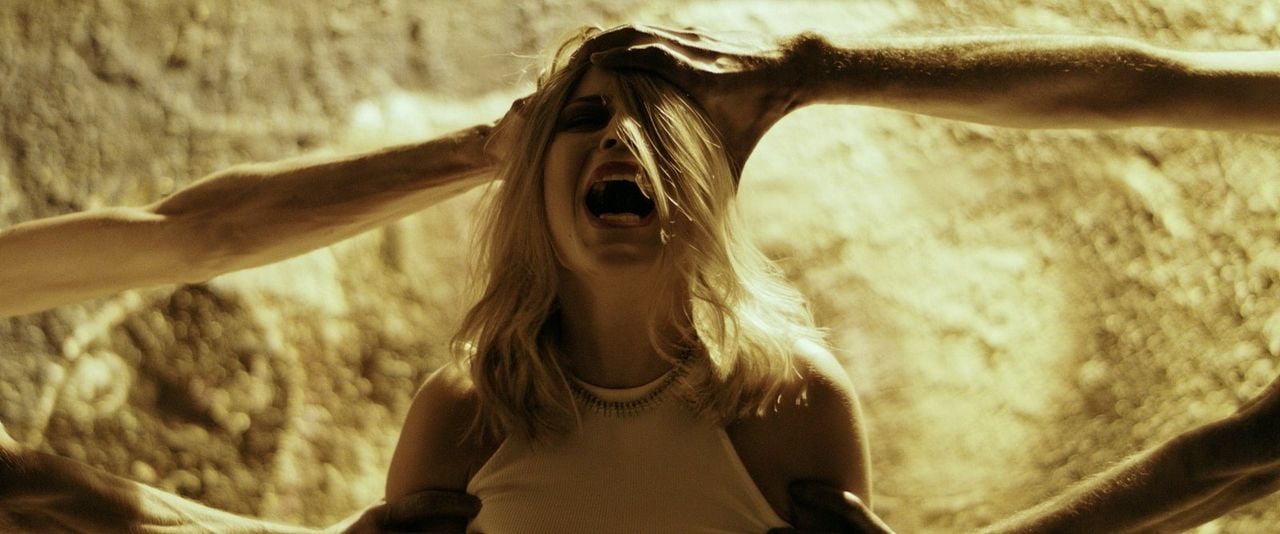 Descarga siniestra : Foto