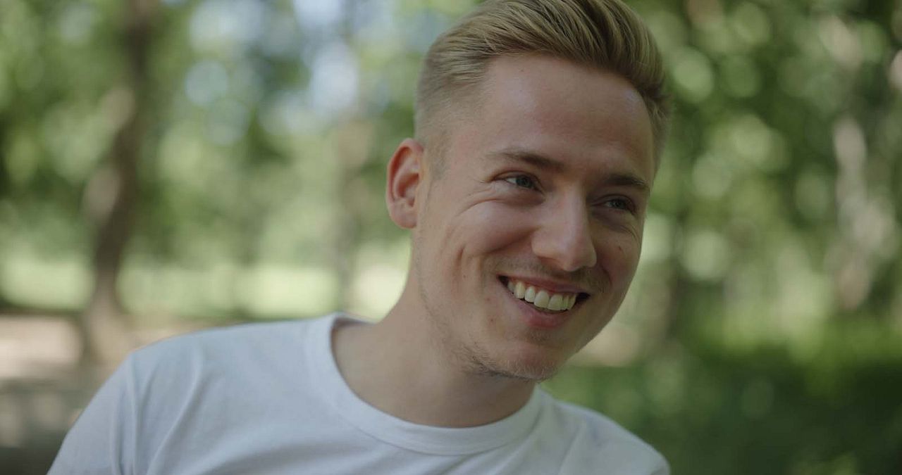 Shiny_Flakes: El cibernarco adolescente : Foto