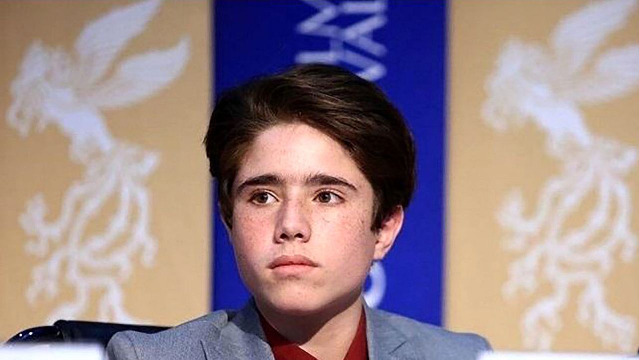 Póster Rouhollah Zamani