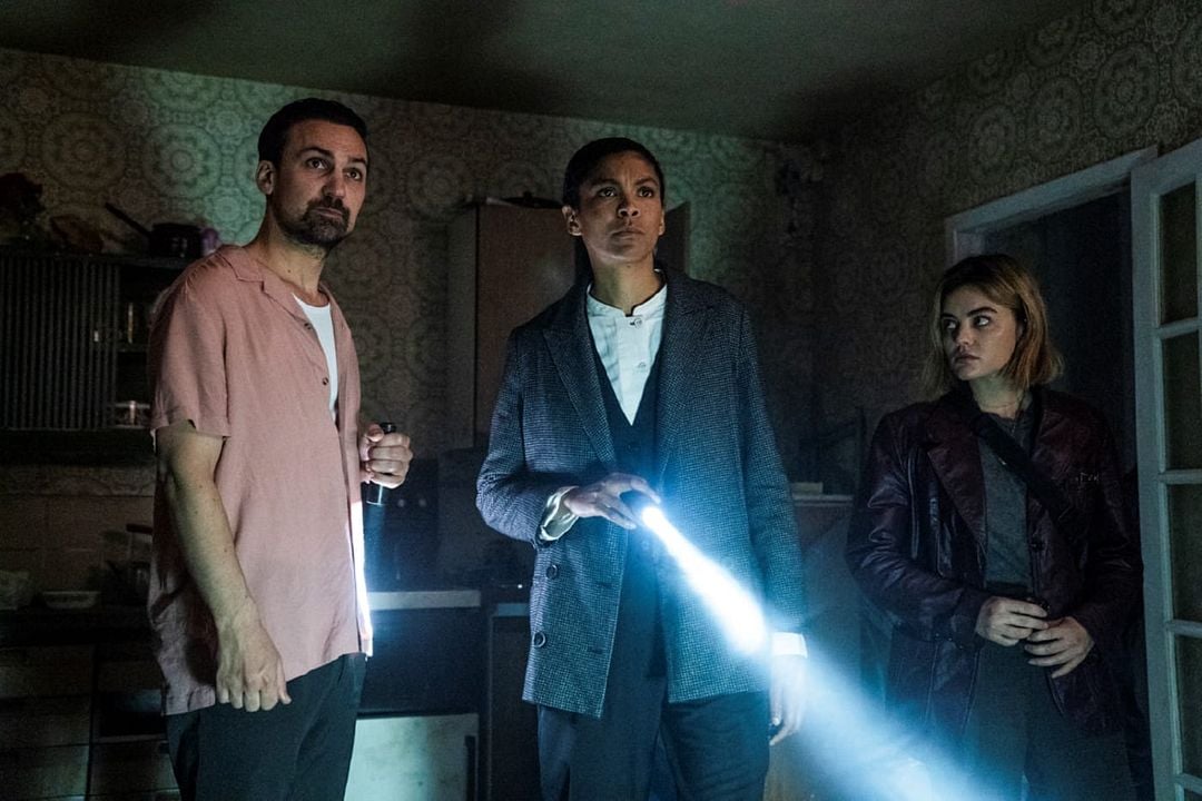 Foto Lucy Hale, Henry Lloyd-Hughes