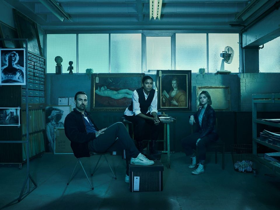 Foto Lucy Hale, Henry Lloyd-Hughes