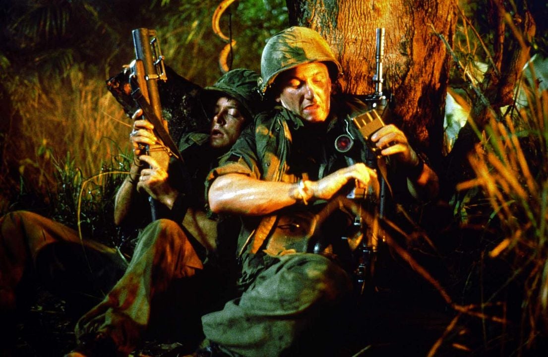 Pecados de guerra : Foto Michael J. Fox, Sean Penn