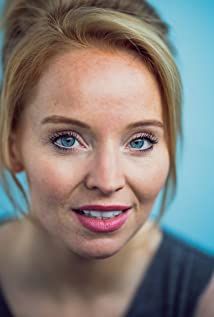 Póster Michaela Longden