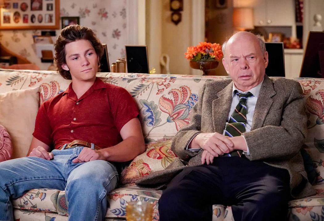 El joven Sheldon : Foto Montana Jordan, Wallace Shawn
