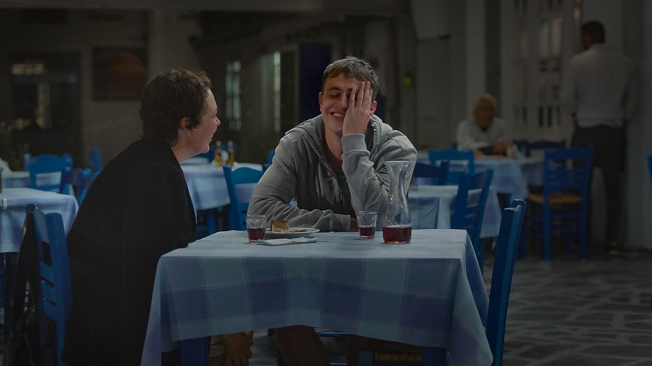 La hija oscura : Foto Paul Mescal, Olivia Colman