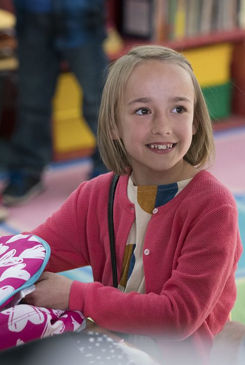 Póster Marlow Barkley