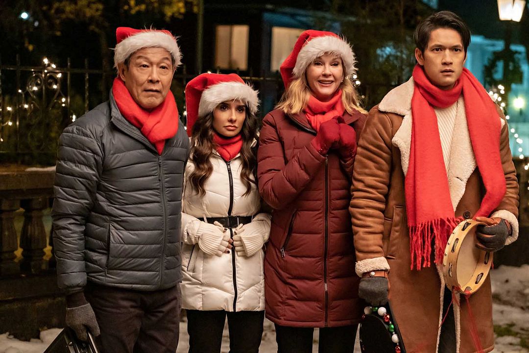 ¡Qué duro es el amor! : Foto Rebecca Staab, Mikaela Hoover, James Saito, Harry Shum Jr.