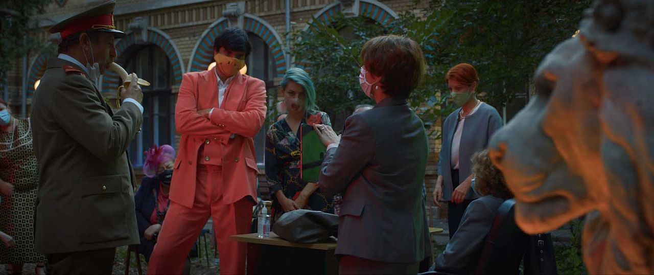 Bad Luck Banging or Loony Porn : Foto