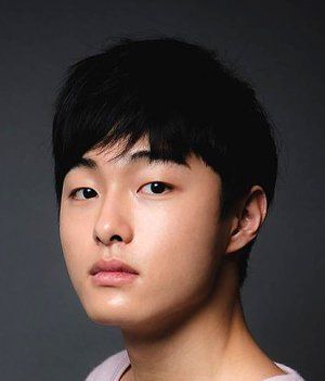 Póster Chan-young Yoon