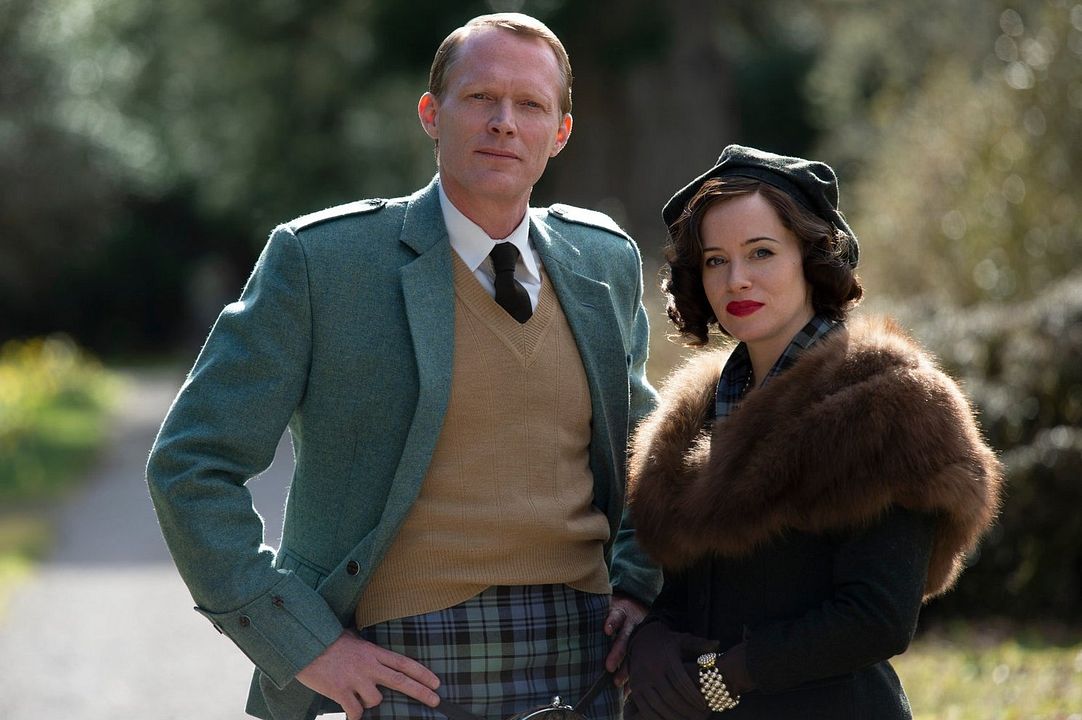 A Very British Scandal : Póster