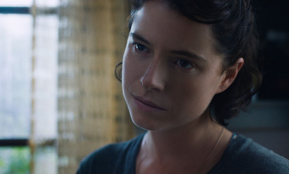 La hija oscura : Foto Jessie Buckley