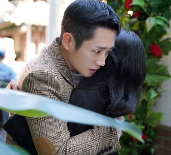 Foto Hae-in Jung, Ji-soo Kim