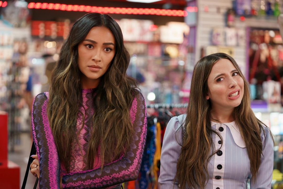 Dollface : Foto Shay Mitchell