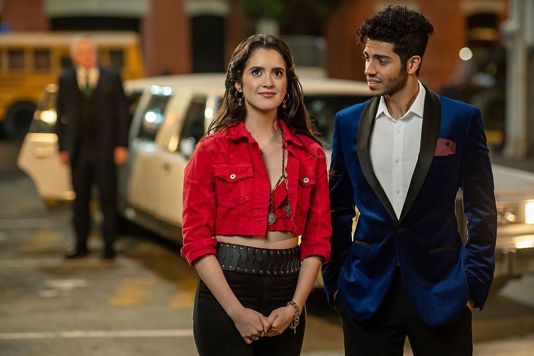 Tratamiento real : Foto Laura Marano, Mena Massoud