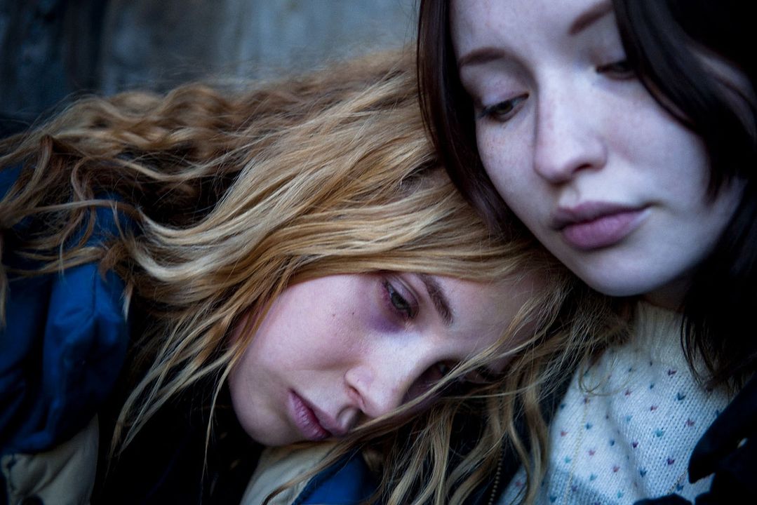 Foto Juno Temple, Emily Browning