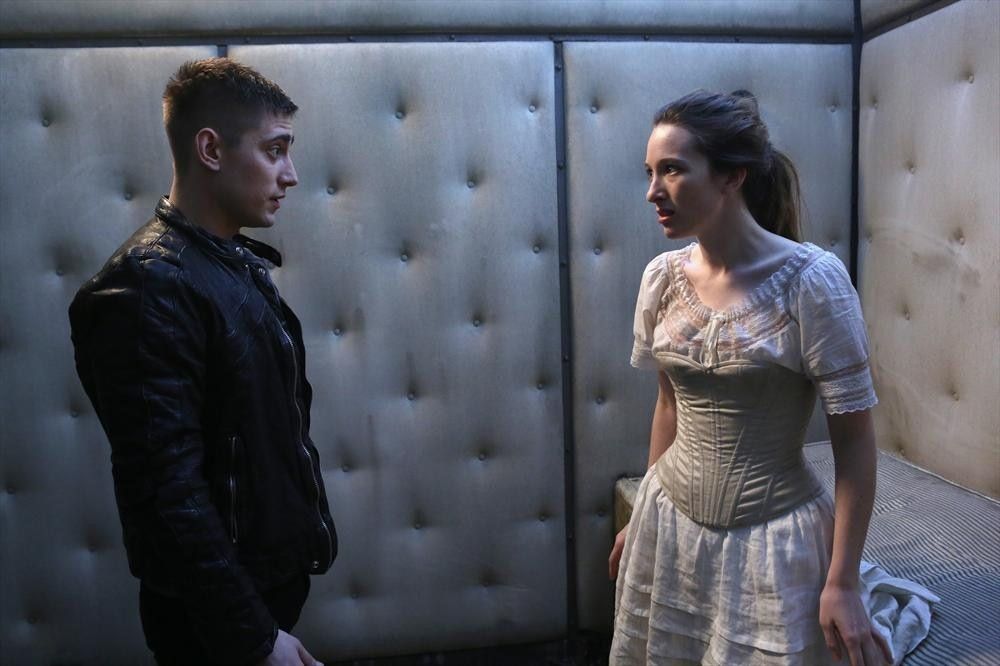 Foto Michael Socha, Sophie Lowe