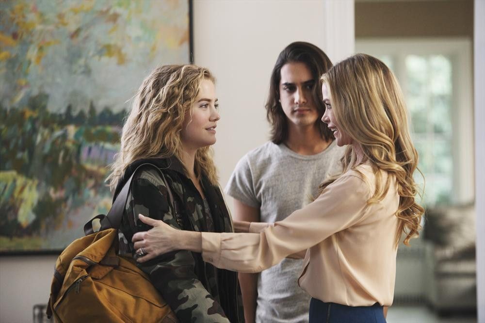 Foto Denise Richards, Avan Jogia, Maddie Hasson