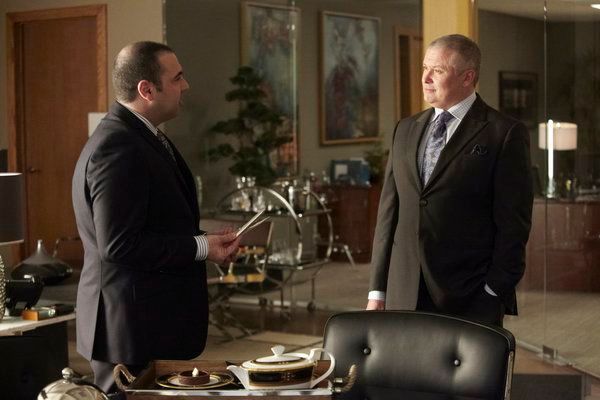 Foto Conleth Hill, Rick Hoffman