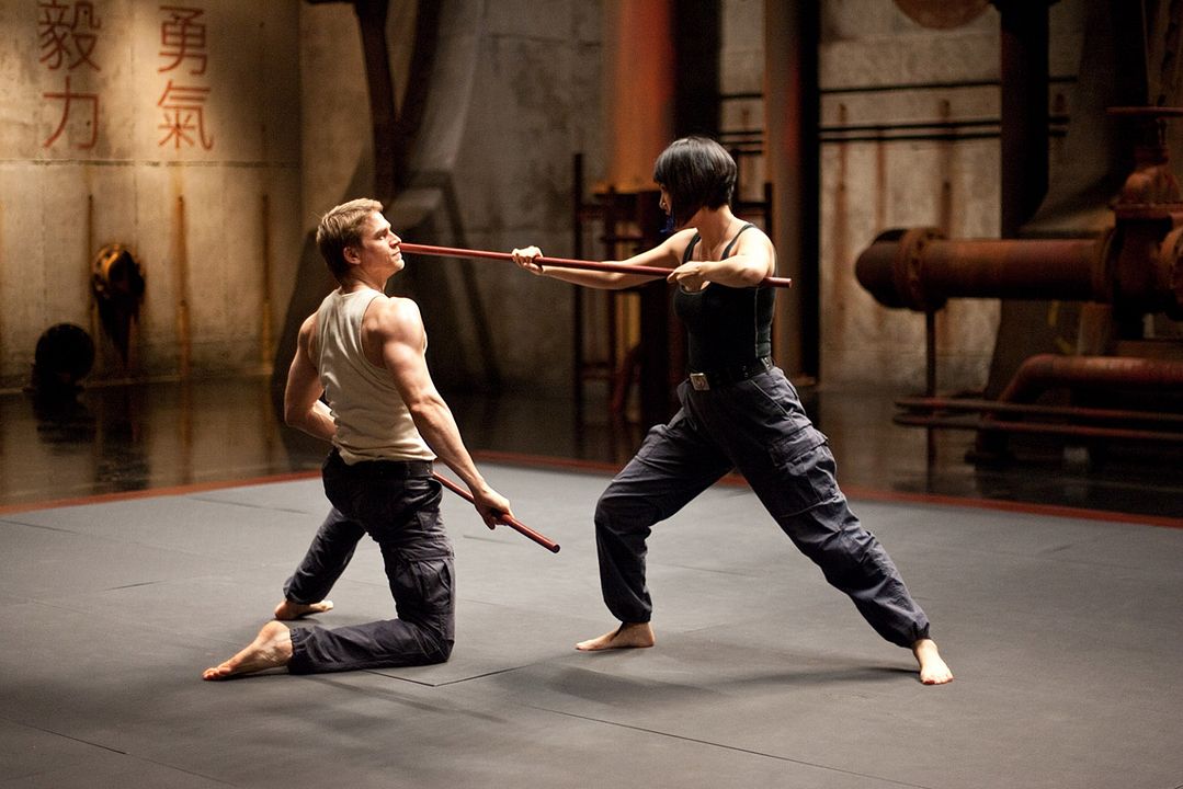 Titanes del Pacífico : Foto Charlie Hunnam, Rinko Kikuchi