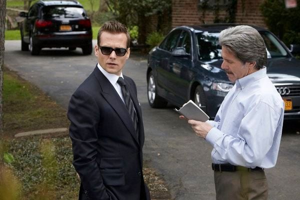 Suits : Foto Gary Cole, Gabriel Macht