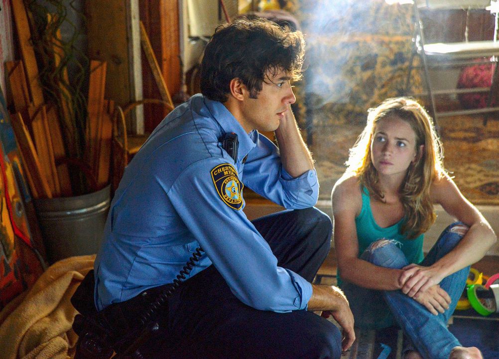 Bajo el domo : Foto Britt Robertson, Alexander Koch