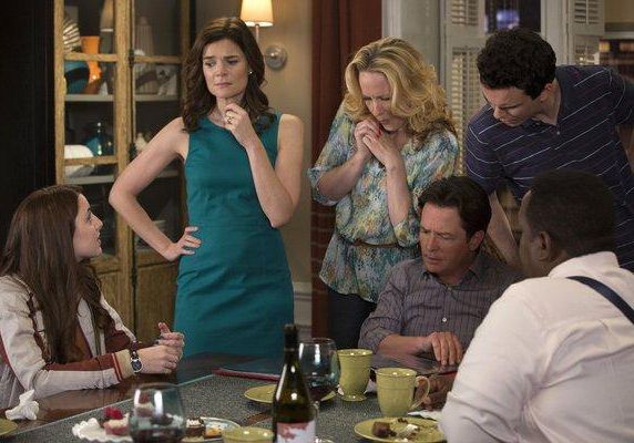 Foto Michael J. Fox, Betsy Brandt, Katie Finneran, Wendell Pierce