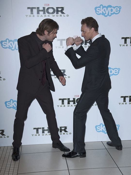 Thor: Un mundo oscuro : Cobertura de revista Chris Hemsworth, Tom Hiddleston